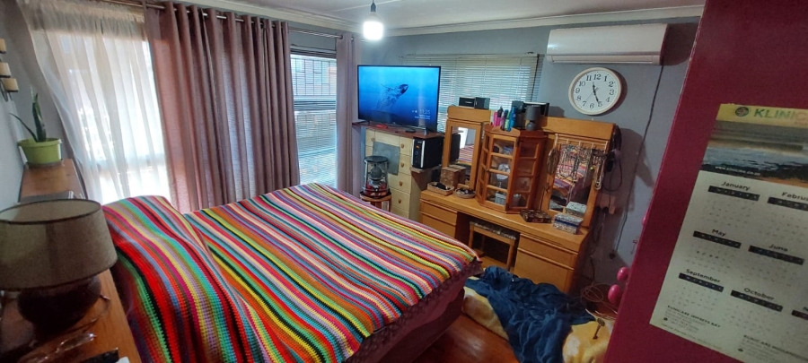 3 Bedroom Property for Sale in Paradise Beach Eastern Cape